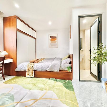 Modern & Comfy Apartment Hanoi Exterior photo