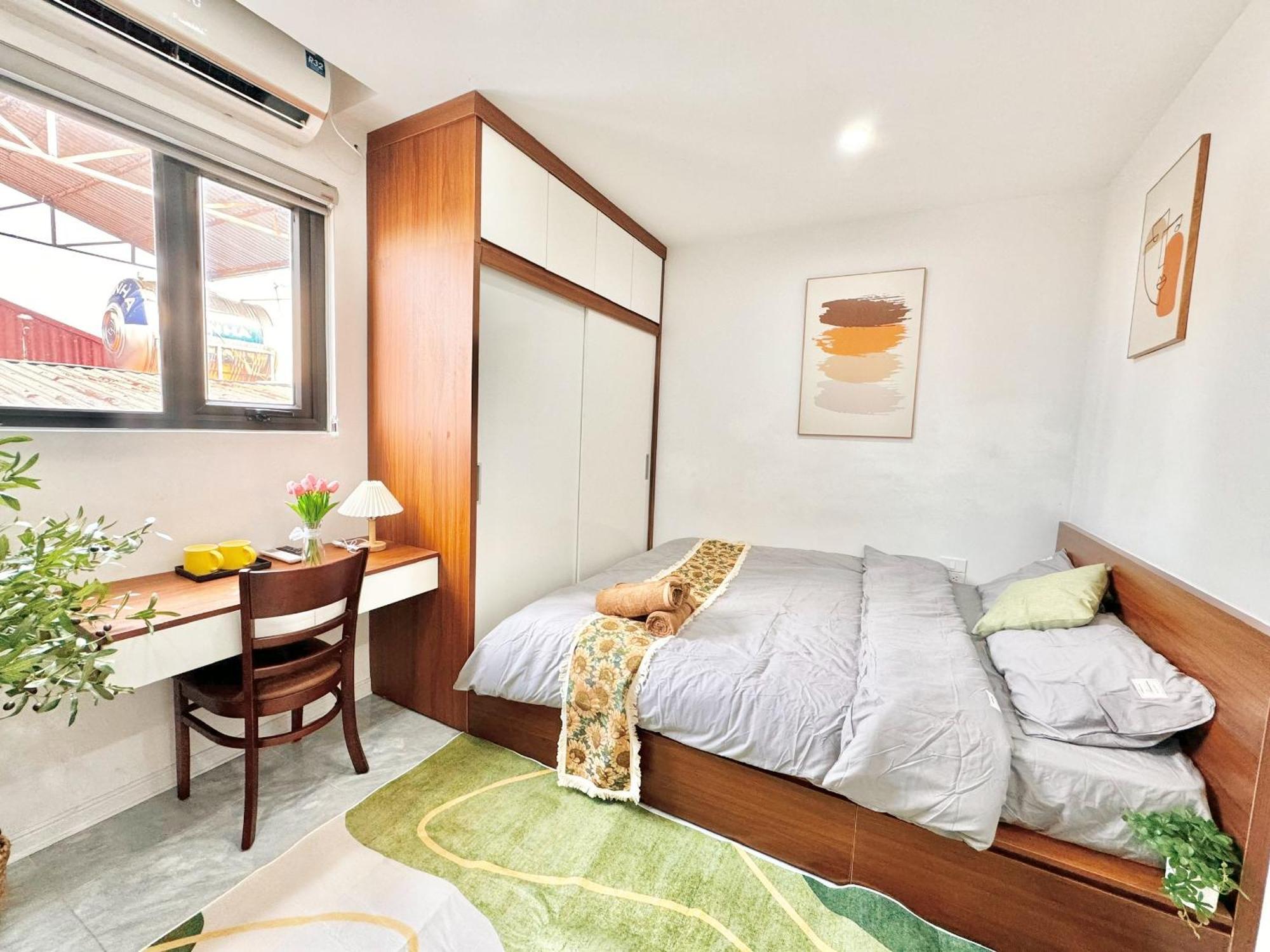 Modern & Comfy Apartment Hanoi Exterior photo